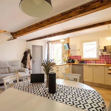 Les Pieds En éventail Lignairolles